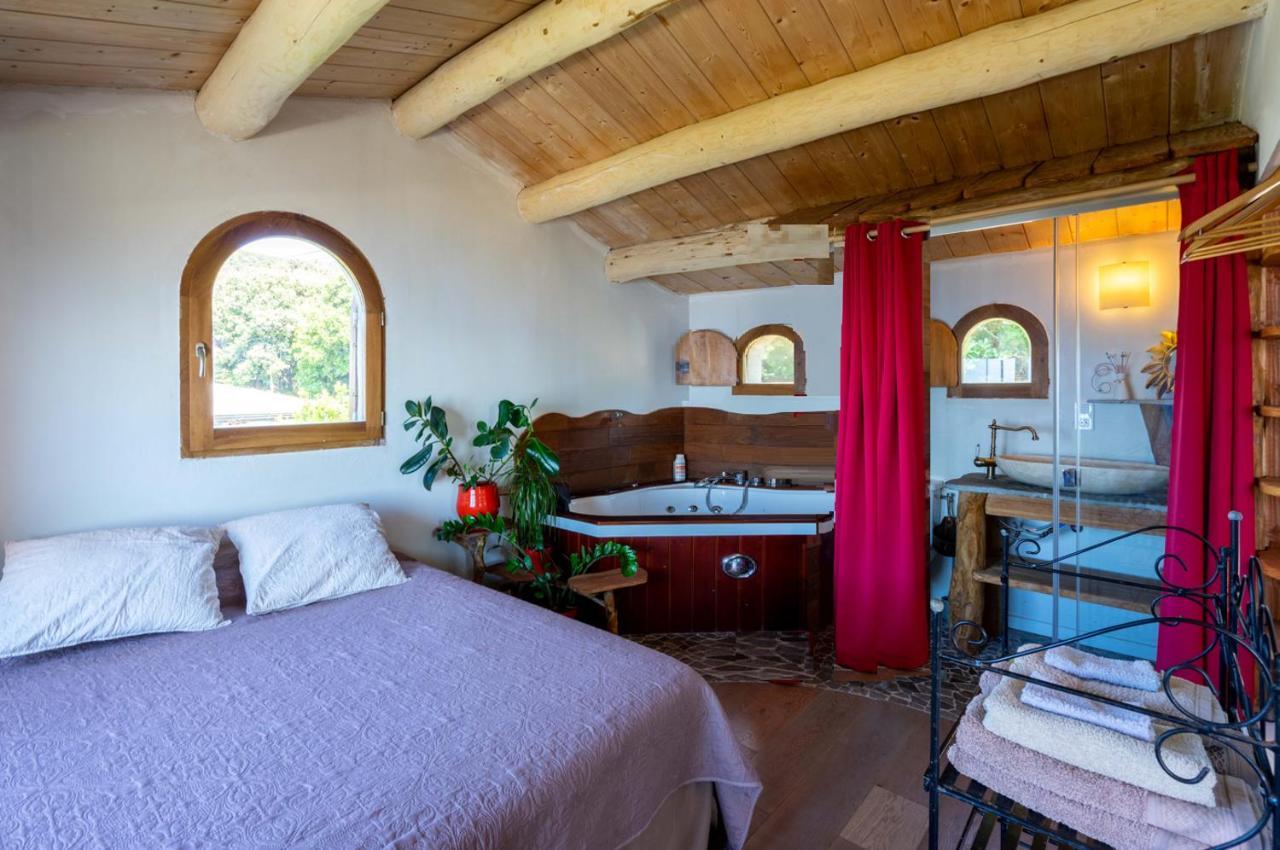 Coin De Paradis Vue Dominante Sur Mer, Montagne Et Tour Genoise Avec Jacuzzi Pino Exterior foto